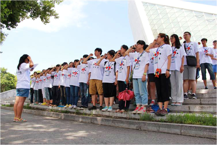 7��6�գ��|��������W(xu��)�������l(xi��ng)������֧�̈F(tu��n)�����e�г����xʽ��ȫ�w־Ը�߂����س��Z��һ���ú����֧���΄�(w��)������������140���(du��)�T�M����4��(g��)���(du��)���քeǰ�����ϰ׺���������Ϫ�Լ��Ĵ����e��4���������M(j��n)������֧�̹�����(d��ng)��