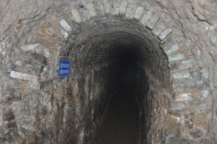 �ӱ����V�^(q��)ɽ�׿��յص��zַ