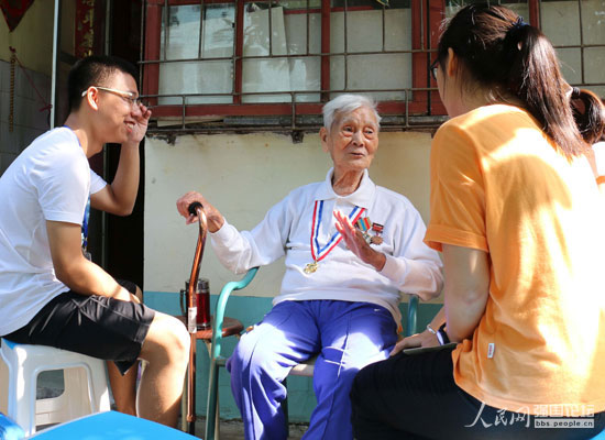 ־Ը���c����(zh��n)�ϱ����������У���