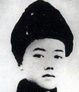 �ܘ�|��1918��1937���|������(li��n)܊�߼�ָ�]�T��ɽ�|ʡƽ�ȿh����1925���S��ĸ�ӻĵ�����ʡ�q���h��1931���һ����׃�����e�O���ӿ��ջ����1933����������Ї����a(ch��n)�h��1935��2�������x�鹲���F�|�M��ί��ӛ��4�����Ζ|���������܊�ڶ�܊��һ�F��ί��1936��3�����Ζ|����(li��n)�ڶ�܊��һ����ί�掟�hί��ӛ��܊�hίί�T��7�£��x���й��ϝMʡίί�T��9�£��Ζ|����(li��n)��һ·܊���Ď����L����ί��1937��4��24�գ��ڰ��D�h��ɳ���Ͻ��S�����c�ΰ��D�h�ΰ������(zh��n)�в��Ҡ�����