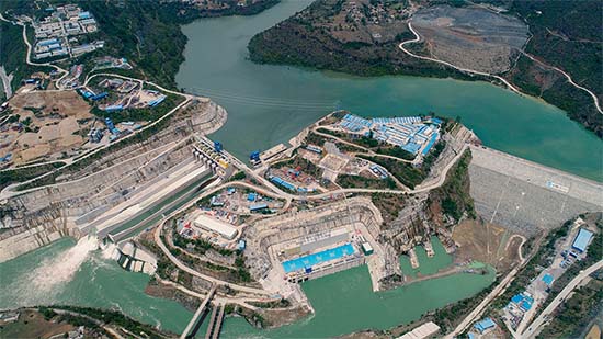 卡洛特水電站為巴基斯坦帶來了清潔的能源和可持續(xù)發(fā)展機遇。（三峽集團供圖）